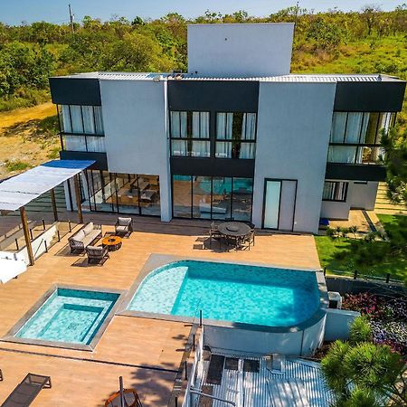Pousada Com Piscina, Jacuzzi E Com Vista Em Capitolio - Casa Decore Экстерьер фото