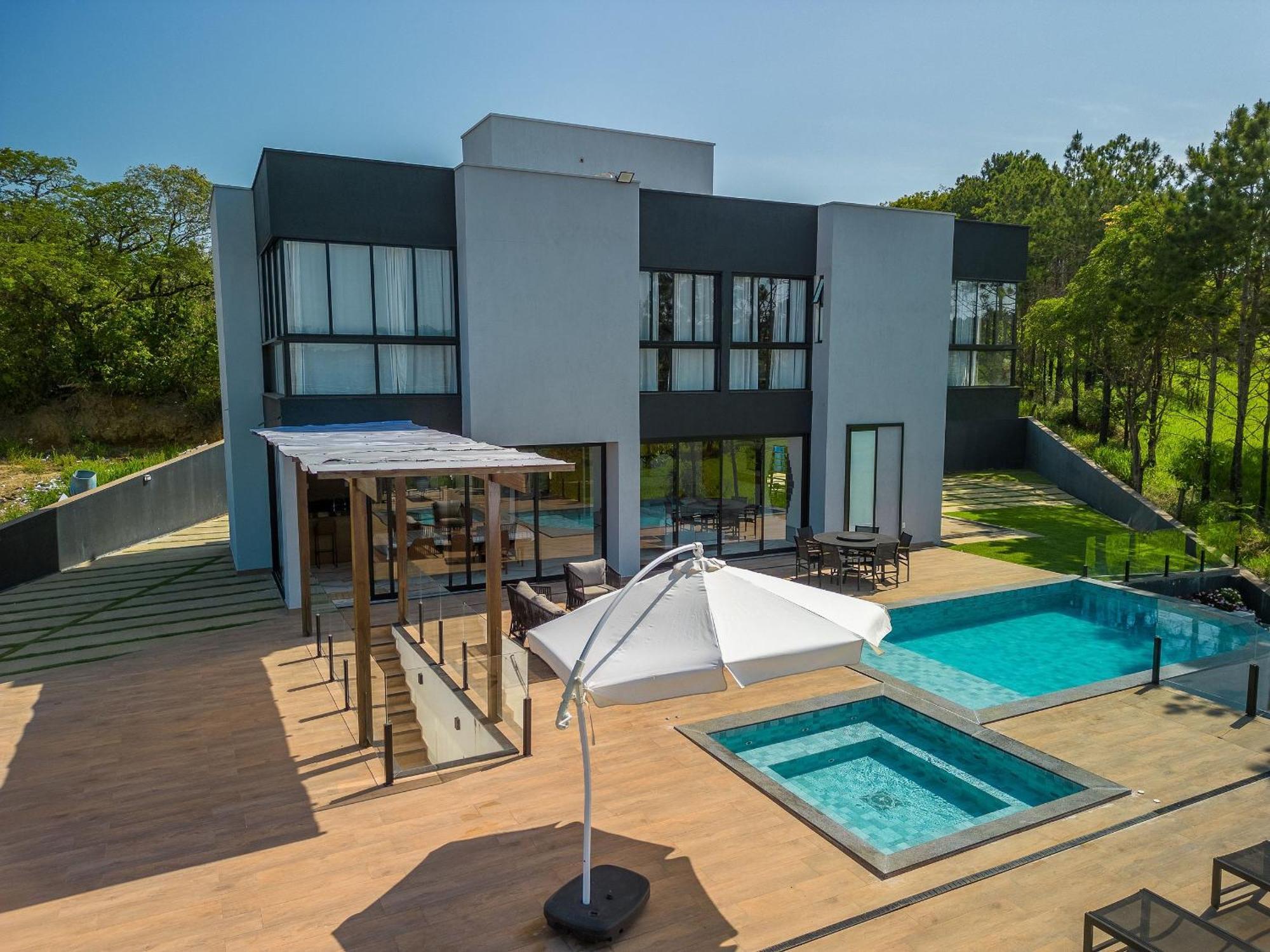 Pousada Com Piscina, Jacuzzi E Com Vista Em Capitolio - Casa Decore Экстерьер фото